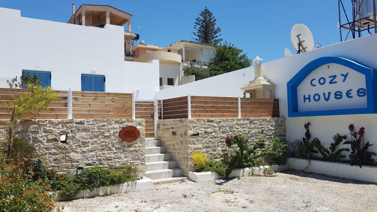 Tanyas Cozy House Kamilári Exterior foto